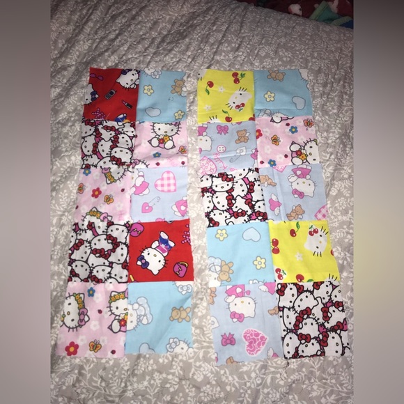 Vintage Hello Kitty Sanrio fabric quilting square scraps - Picture 2 of 9